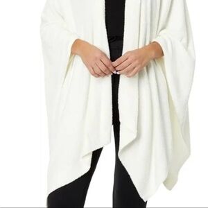 Barefoot Dreams Cozychic lite wrap